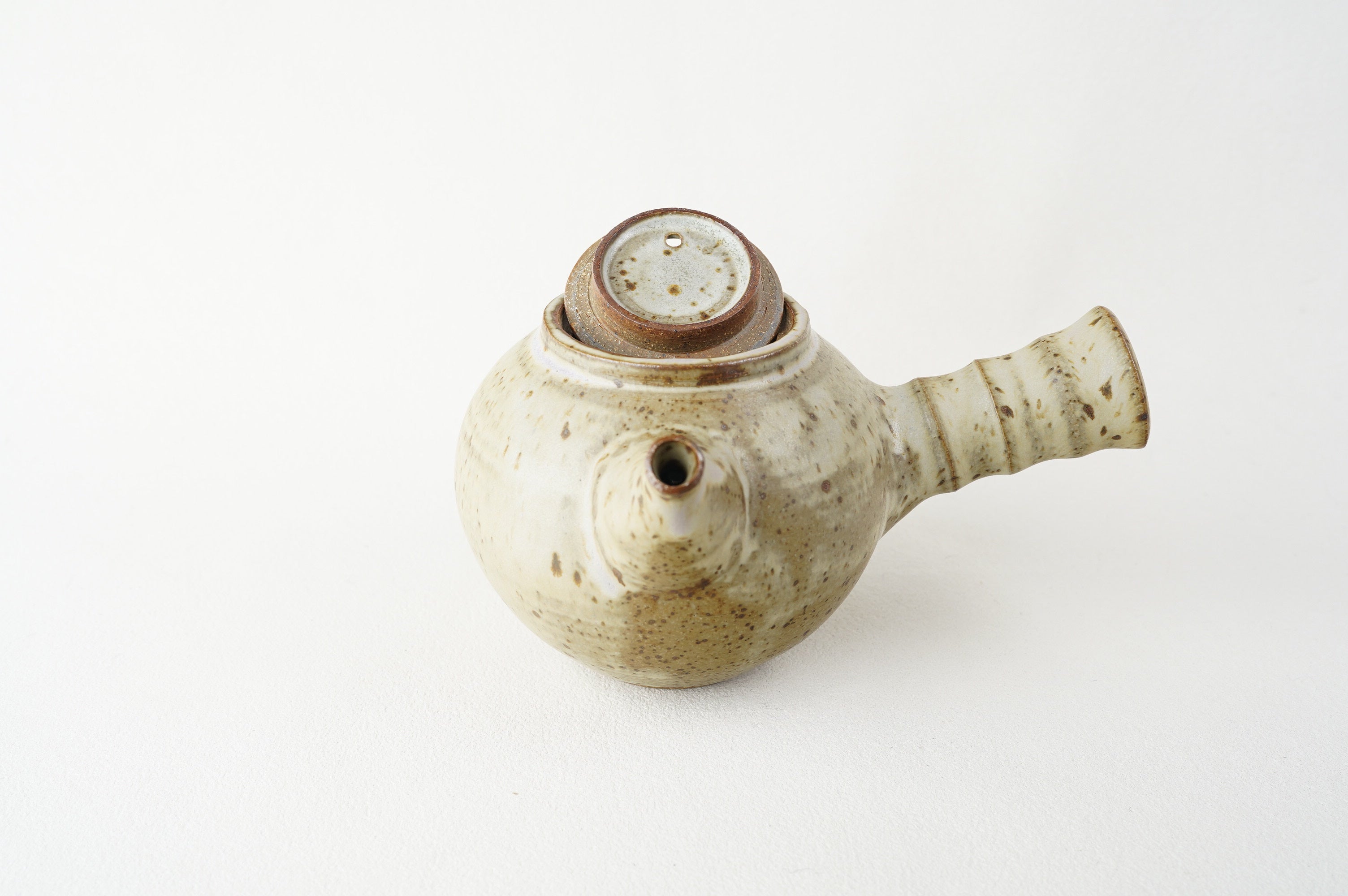 White Teapot