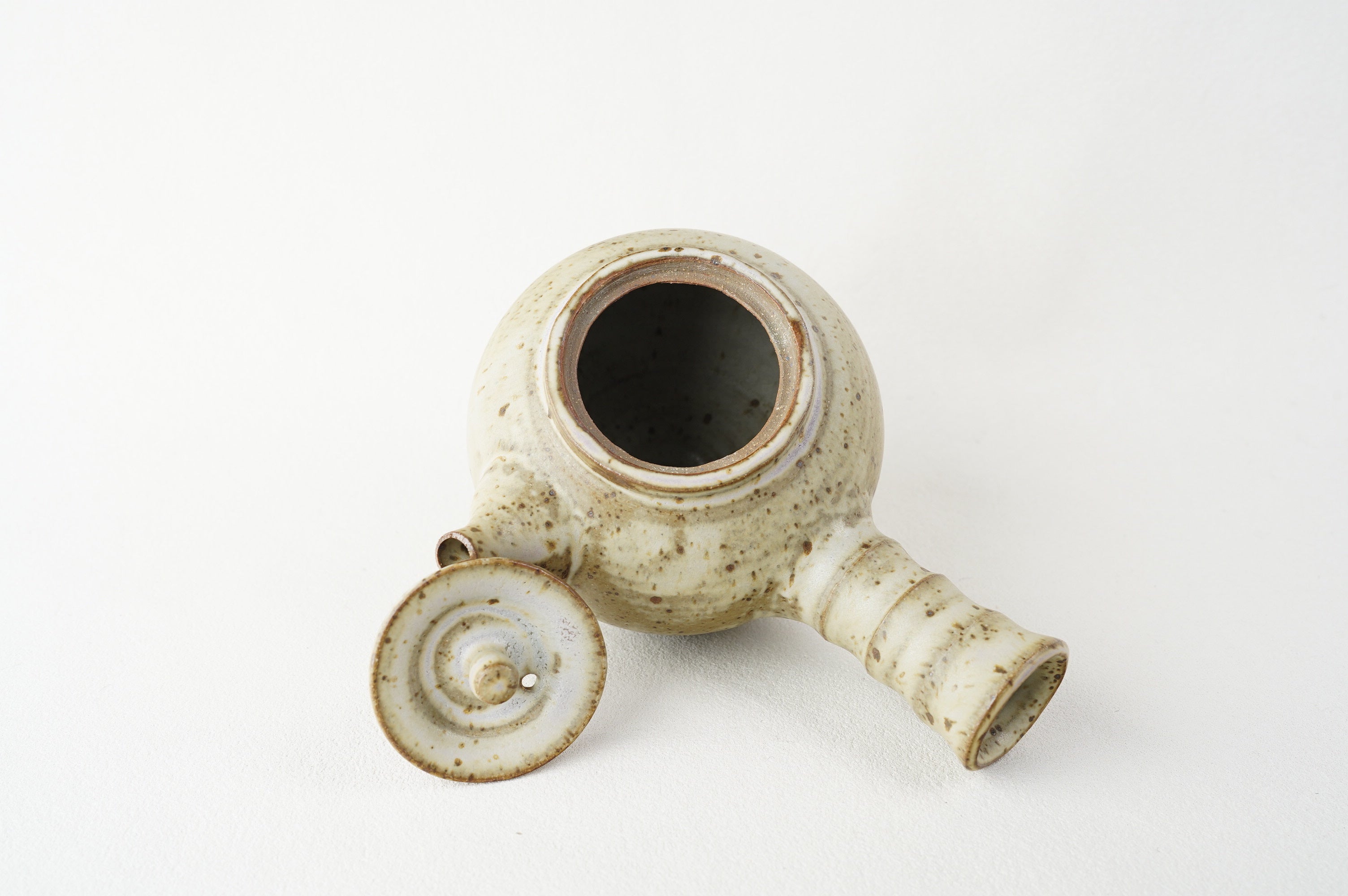 White Teapot