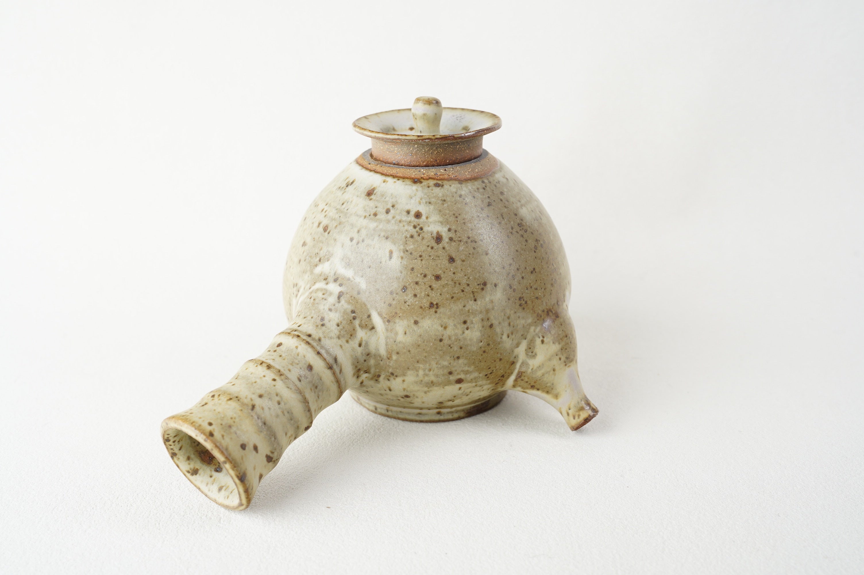 White Teapot