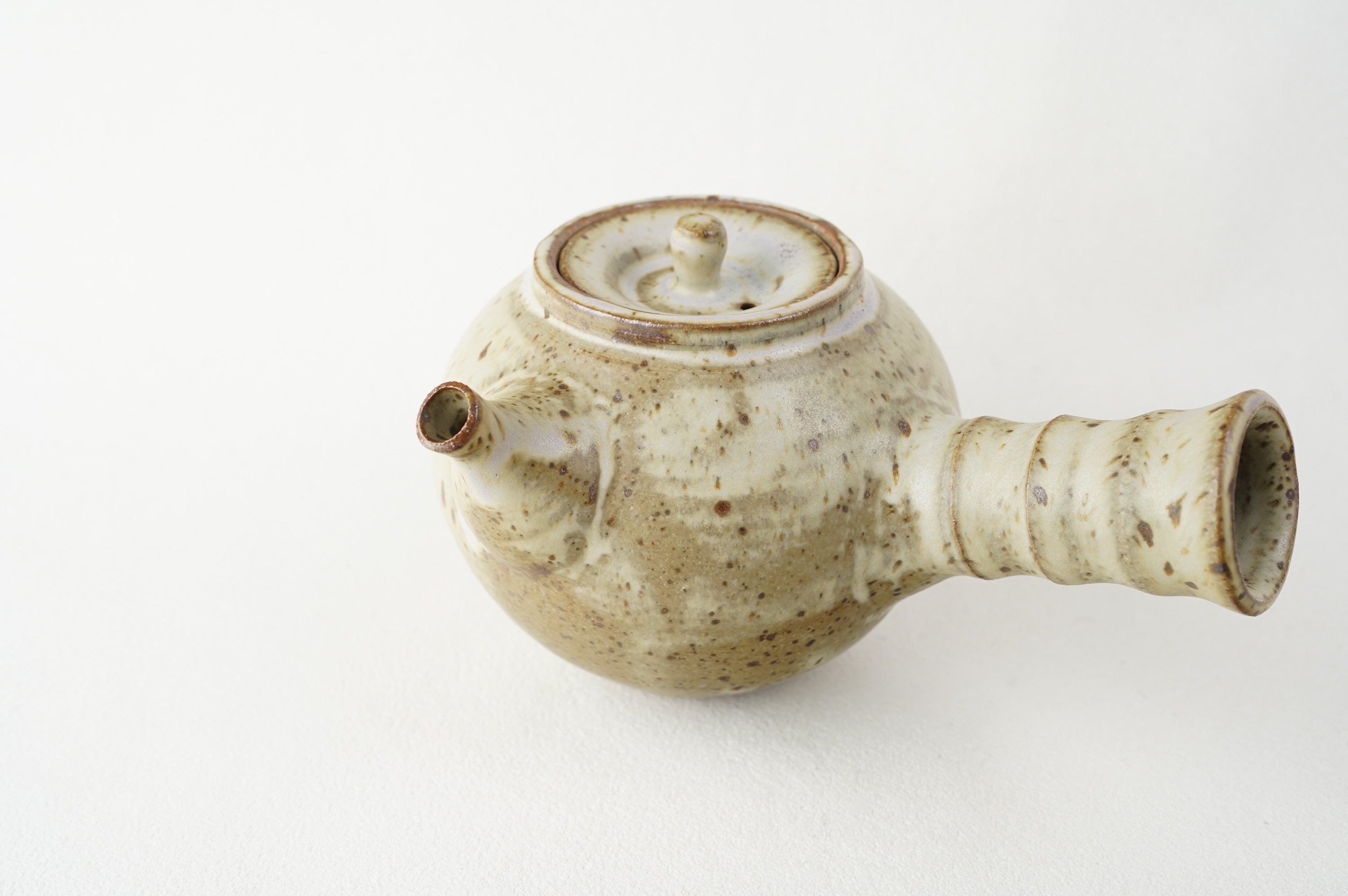 White Teapot